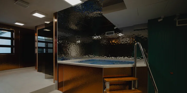 4* hotel v centru Katovic: snídaně, polopenze i pobyt s privátním wellness