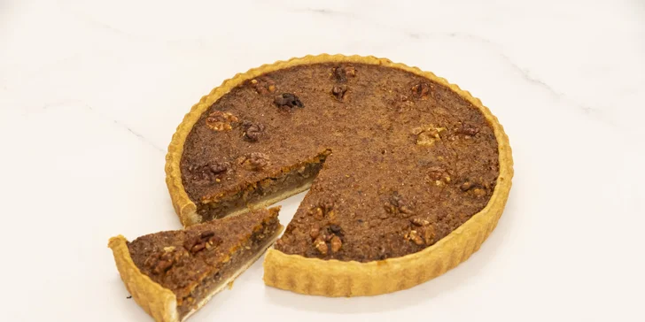 Lahodný dort dle výběru z pekařství Louskáček: mrkváč, cheesecake, makovec i quiche