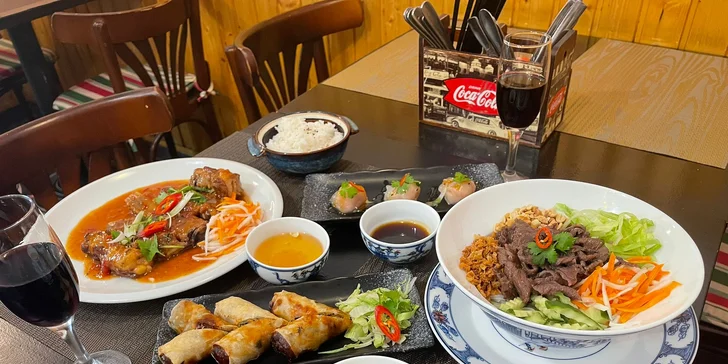 Vietnamské 2chodové menu pro 1 nebo 2 osoby i se skleničkou vína