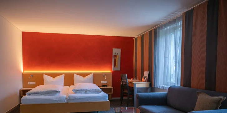 Pohodová dovolená v Rakousku: hotel s vlastním vinařstvím, snídaně, památky i sjezdovky
