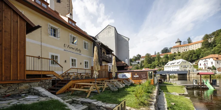 Historický penzion v Rožmberku nad Vltavou: přímo u řeky, se snídaní a vínem