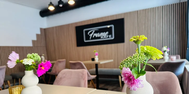 Otevřený voucher na 800 Kč na cokoliv v kavárně Frame kafe v Písku