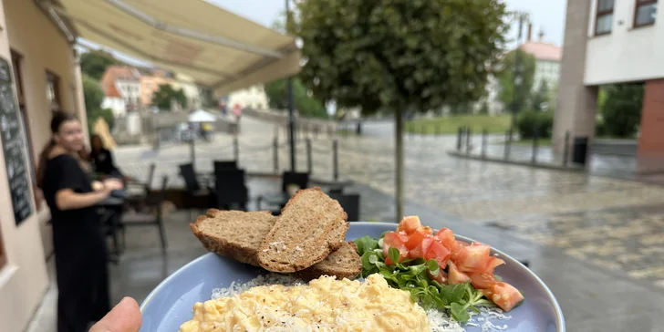 Otevřený voucher na 800 Kč na cokoliv v kavárně Frame kafe v Písku