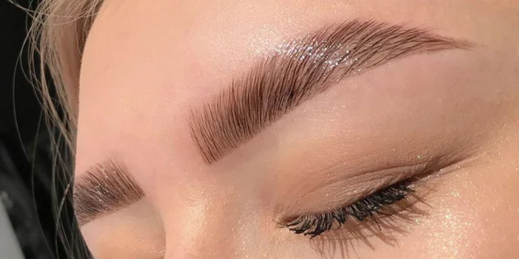 Lashlifting s výživou řas a laminace obočí: jedna nebo obě procedury
