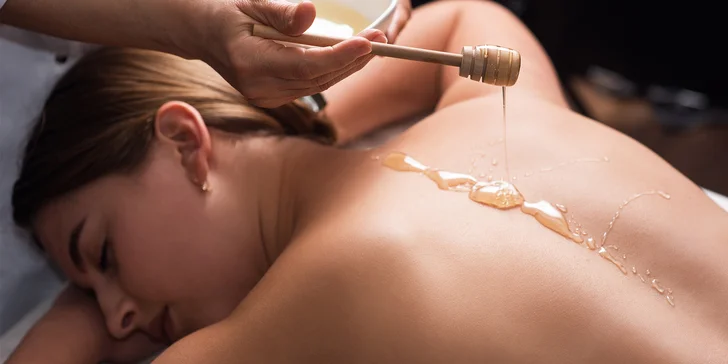 Detoxikační medová masáž: voňavý relax při 1 proceduře i permanentka na 10 masáží