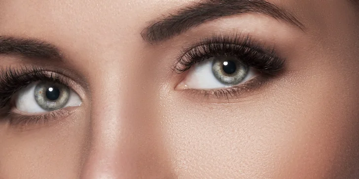Prodlužování řas: řasa na řasu, 2-7D nebo Kim Kardashian efekt