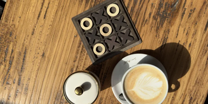 Na šálek kávy do Zlaté Koruny: cappuccino nebo caffè latte pro dvě osoby