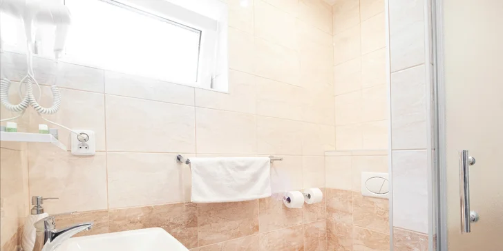 Pobyt v hotelu nedaleko Prahy se snídaní a poctivou restaurací