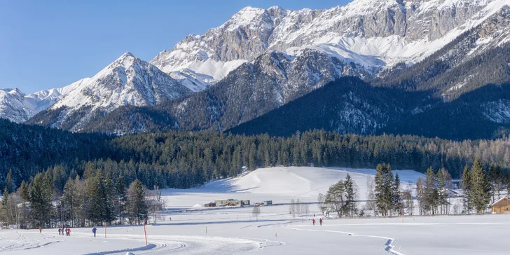 Pobyt v rakouských Alpách: hotel se snídaní a polopenzí, sauny, karta výhod