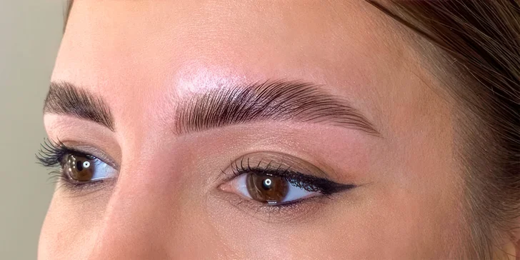 Krásné obočí a řasy: lash lifting i úprava, barvení nebo laminace obočí
