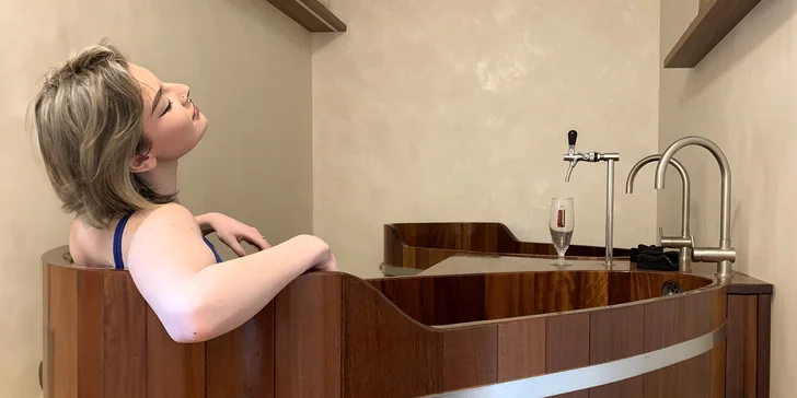Pivní lázeň (30 min.) vč. zábalu (20 min.) a s neomezenou konzumací piva: v 1 či 2 vanách