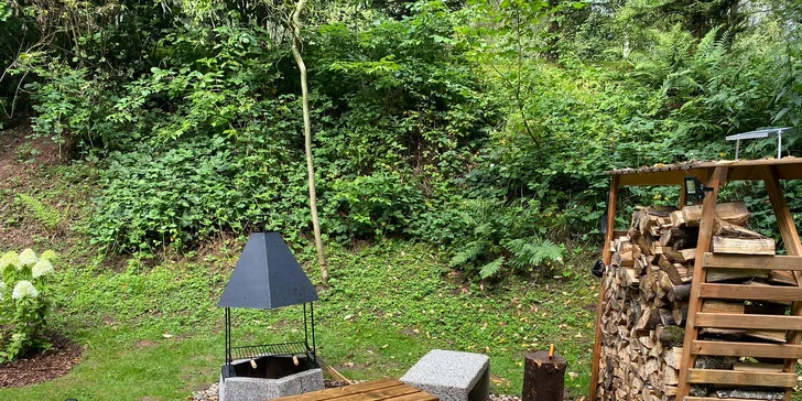 Útulný tiny house v přírodě Podkrkonoší pro 2 dospělé a děti