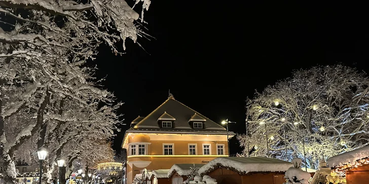 Údolí Gastein: hotel jen 500 m od skiareálu Dorfgastein, snídaně, wellness i karta výhod