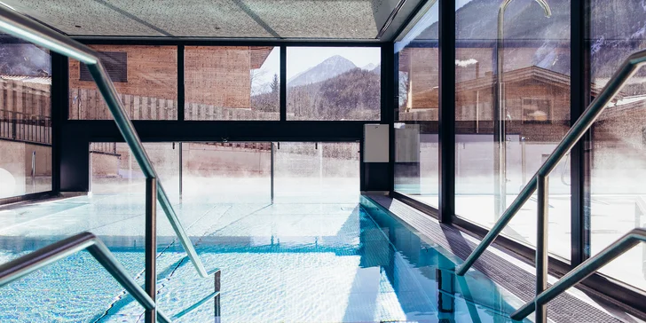 4* dovolená v Tyrolsku: polopenze plus, neomezeně wellness, nedaleko skaireálu Hochoetz