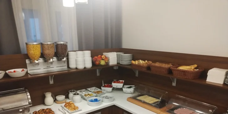 Pobyt na jihu Moravy: hotel s výhledem na zámek Bučovice, snídaně i vstup do wellness