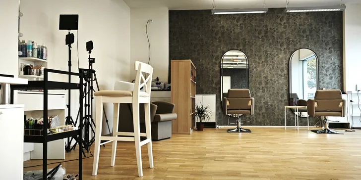 Kadeřnické balíčky: střih, barva, melír, mikromelír, airtouch nebo balayage