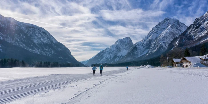 Pobyt v rakouských Alpách: hotel se snídaní a polopenzí, sauny, karta výhod