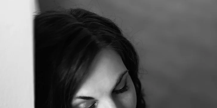 Smyslné boudoir focení v ateliéru v Klatovech: 8 profi fotografií