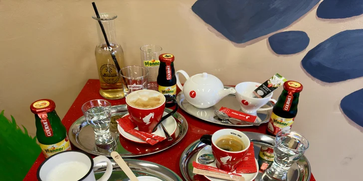 Otevřený voucher do kavárny s deskovými hrami: cokoli z menu a velký výběr deskovek