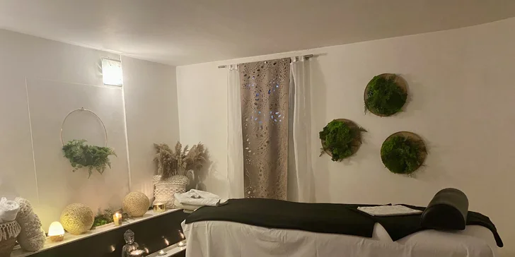 Regenerační masáž zad a šíje, masáž nohou, relaxační masáž obličeje a dekoltu nebo celotělová