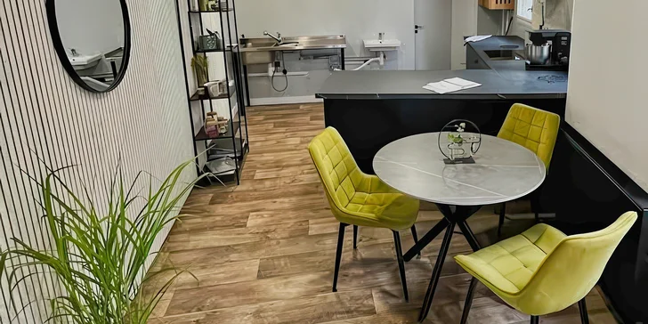 Moderní dortový ateliér: otevřený voucher v hodnotě 200 až 2000 Kč na jakoukoli sladkou zakázku