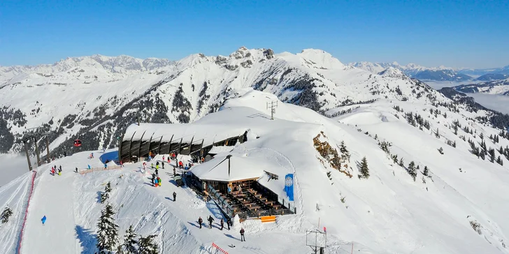 Údolí Gastein: hotel jen 500 m od skiareálu Dorfgastein, snídaně, wellness i karta výhod
