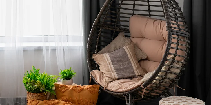 Smyslné boudoir focení v ateliéru v Klatovech: 8 profi fotografií