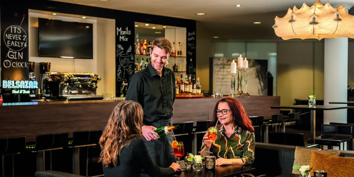 Příjemný hotel u Mnichova s bufetovými snídaněmi a welcome drinkem