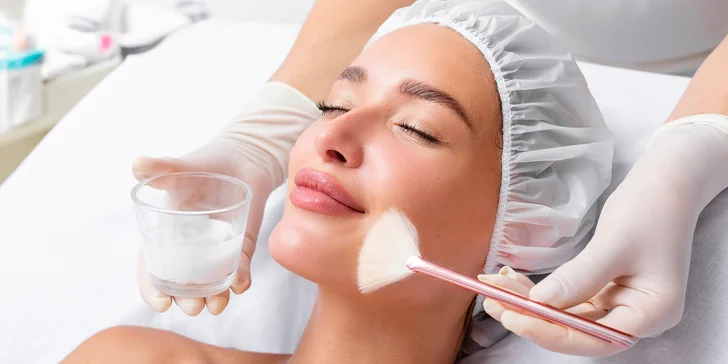 Kosmetické ošetření pleti: chemický peeling, hloubkové čištění i anti-age