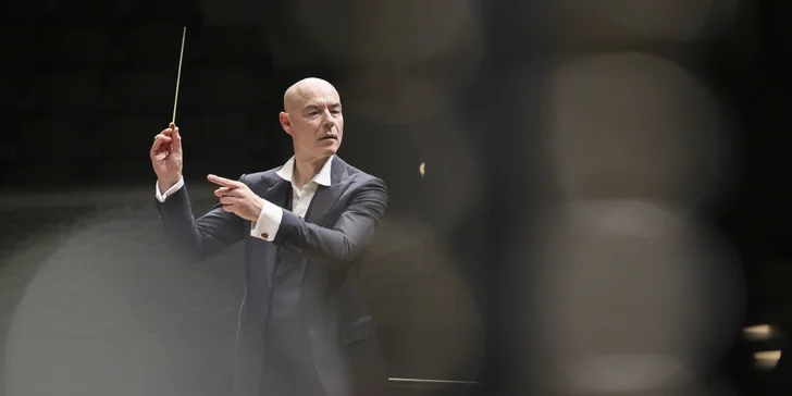 B. SMETANA a A. DVOŘÁK ve Smetanově síni Obecního domu