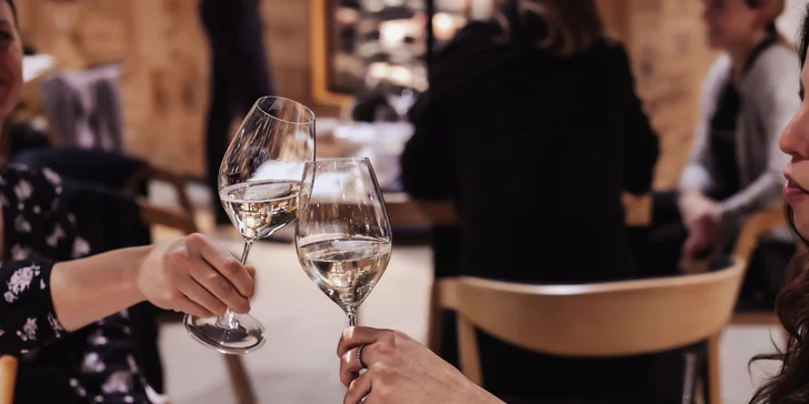 Škola prosecca pro 1, 2 nebo 4 osoby: kurz s ochutnávkami i technika sabrage