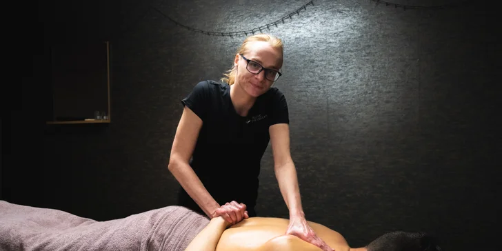 Masáž dle výběru: lávové kameny, zdravotní, hloubková nebo relaxační masáž: 60 nebo 75 min.
