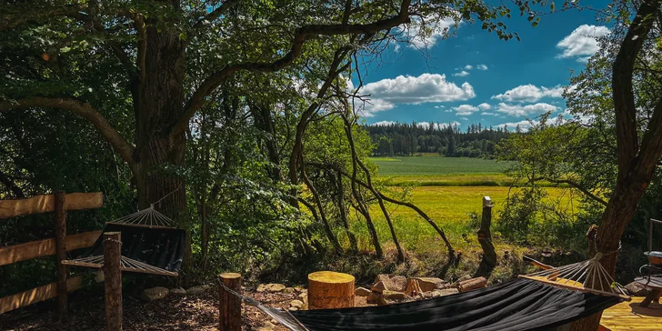 Romantické dobrodružství ve stylové maringotce nedaleko CHKO Brdy