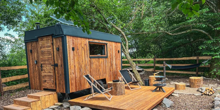 Romantické dobrodružství ve stylové maringotce nedaleko CHKO Brdy