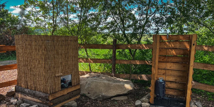 Romantické dobrodružství ve stylové maringotce nedaleko CHKO Brdy