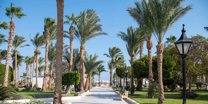 Na 7 nocí letecky do Hurghady: The Grand Hotel***+ přímo u pláže, all inclusive i bazén