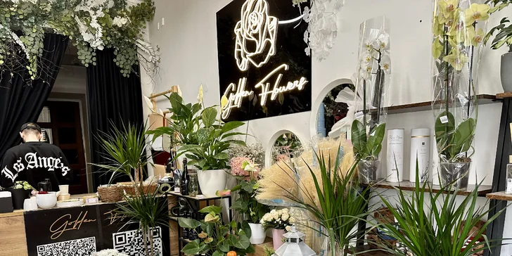 Otevřený voucher v hodnotě 300–2000 Kč na cokoli z květinářství Golden Flowers