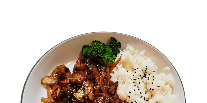 Polední menu i nápoj v samém srdci Prahy: korejské speciality pro 1 až 2 osoby
