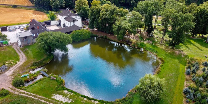 Romantika jako z pohádky: mlýnský penzion přímo u rybníka, možnost snídaní