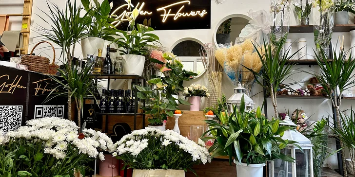 Otevřený voucher v hodnotě 300–2000 Kč na cokoli z květinářství Golden Flowers