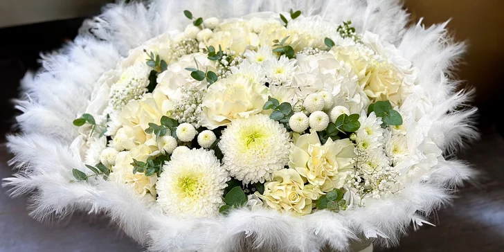 Otevřený voucher v hodnotě 300–2000 Kč na cokoli z květinářství Golden Flowers
