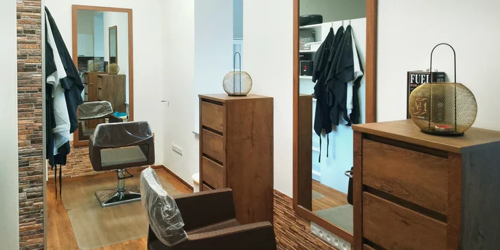 Dámský i pánský střih pro všechny délky vlasů včetně mytí, foukané a stylingu