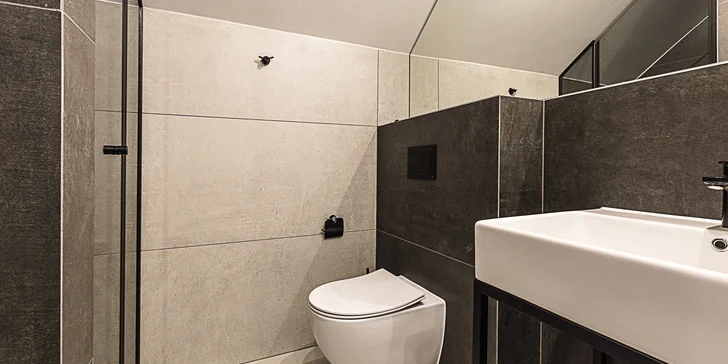 Nové apartmány u Kolobřehu: pláž pár kroků, wellness a možnost jídla