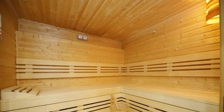 Pobyt se stravováním a hodinou privátního wellness ve středních Čechách