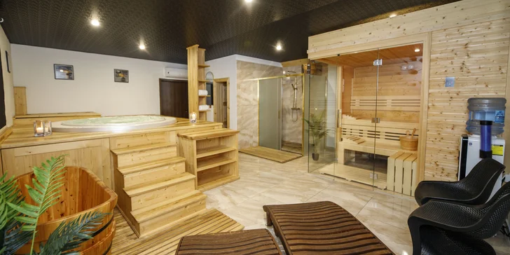 Pobyt se stravováním a hodinou privátního wellness ve středních Čechách