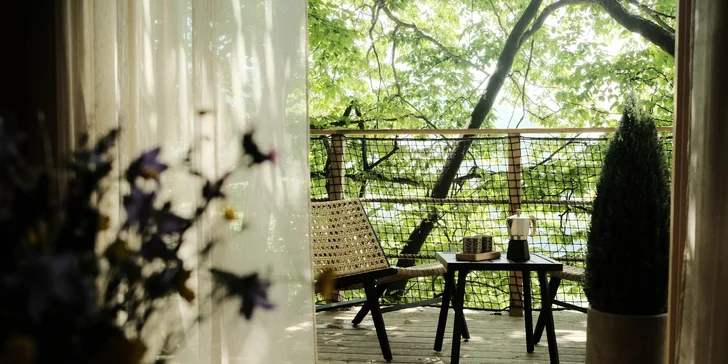 Treehouse u Muráňské planiny pro dva i rodinu: parkování zdarma i welcome drink