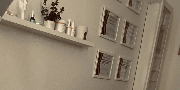 Laminace obočí nebo ošetření pleti dle výběru: hydratační, pro zralou i problematickou pleť