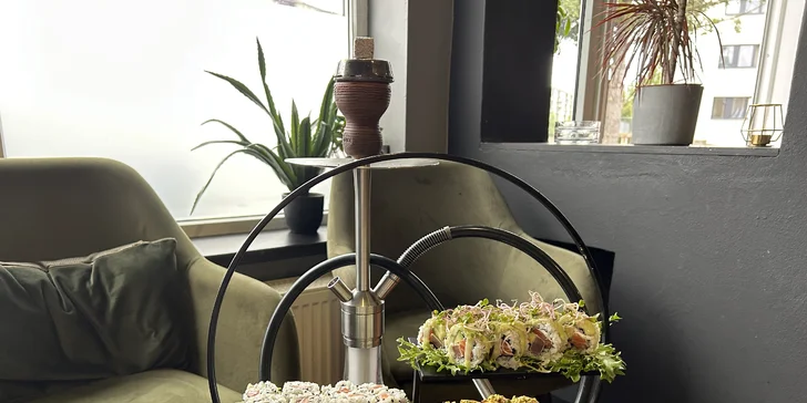 Vyladěný sushi set pro 2 či 4 osoby i s vodní dýmkou: maki, nigiri i oni rolls