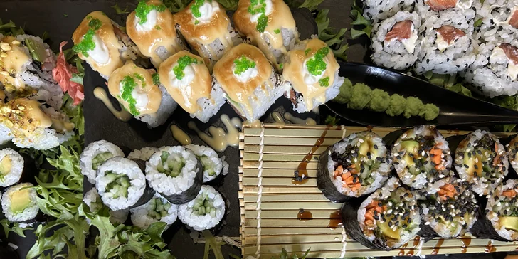 Vyladěný sushi set pro 2 či 4 osoby i s vodní dýmkou: maki, nigiri i oni rolls