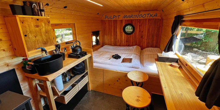 Romantické dobrodružství ve stylové maringotce nedaleko CHKO Brdy